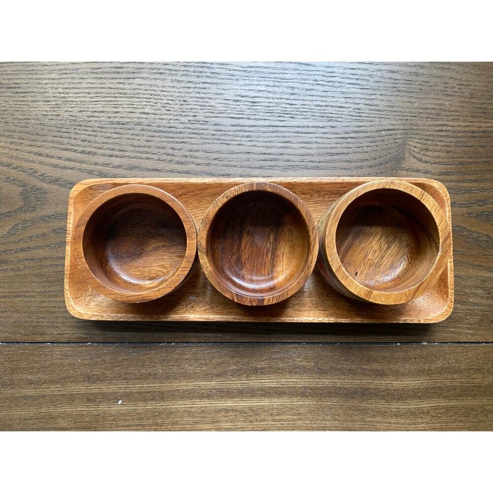 Wooden Bowls on Wood Tray Tropical Design Made in Philippines - Picture 3 of 5